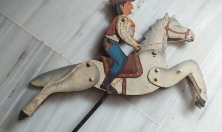 Vaquero en caballo con péndulo - Juguetes Antiguos