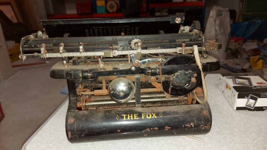 Antiguedades, máquina de escribir antiguas THE FOX año 1907, cachivaches, objetos antiguos, 