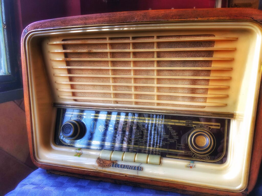 Objetos Antiguos Trastos Viejos, radios antiguas